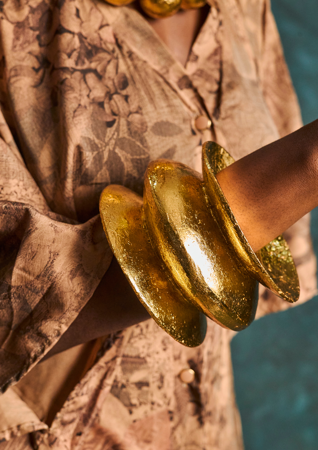 The Story of the Calabash: A Symbol of Tradition and Craft in Adjeley.
