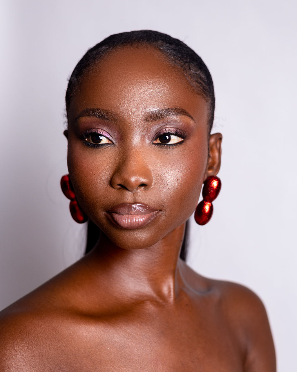 Yinka - Red