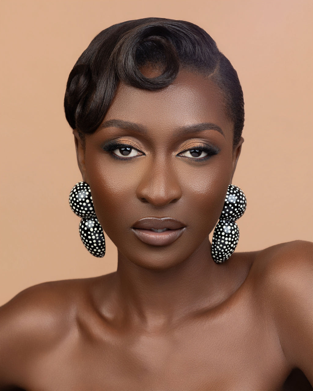 Abena - Black
