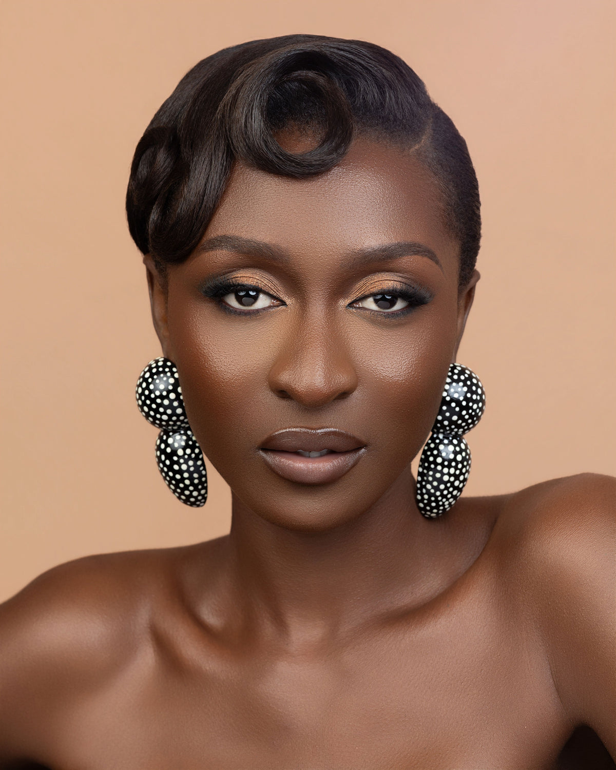 Abena - Black