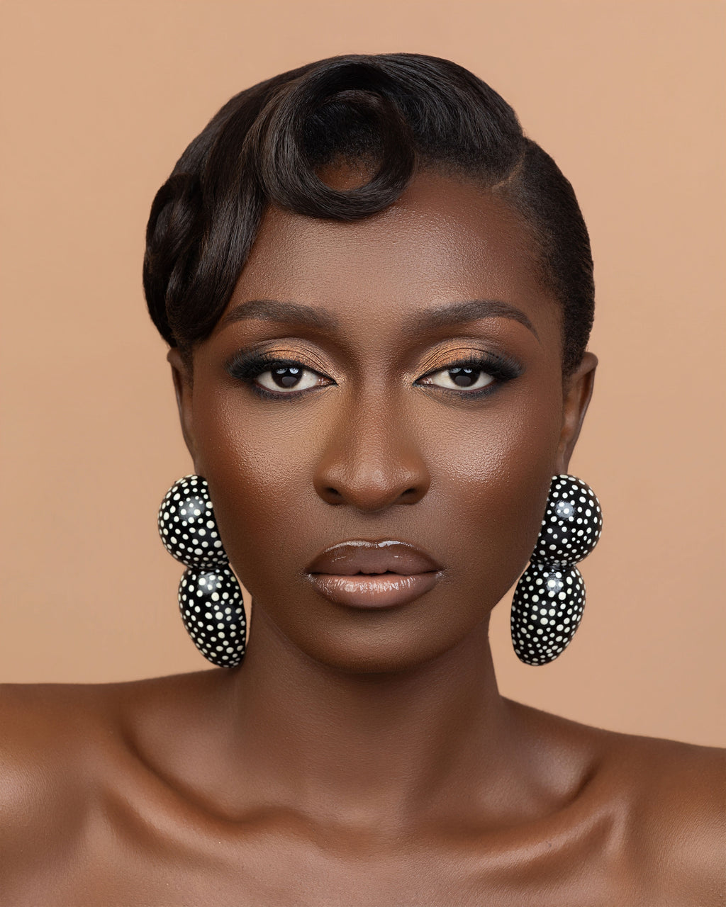 Abena - Black