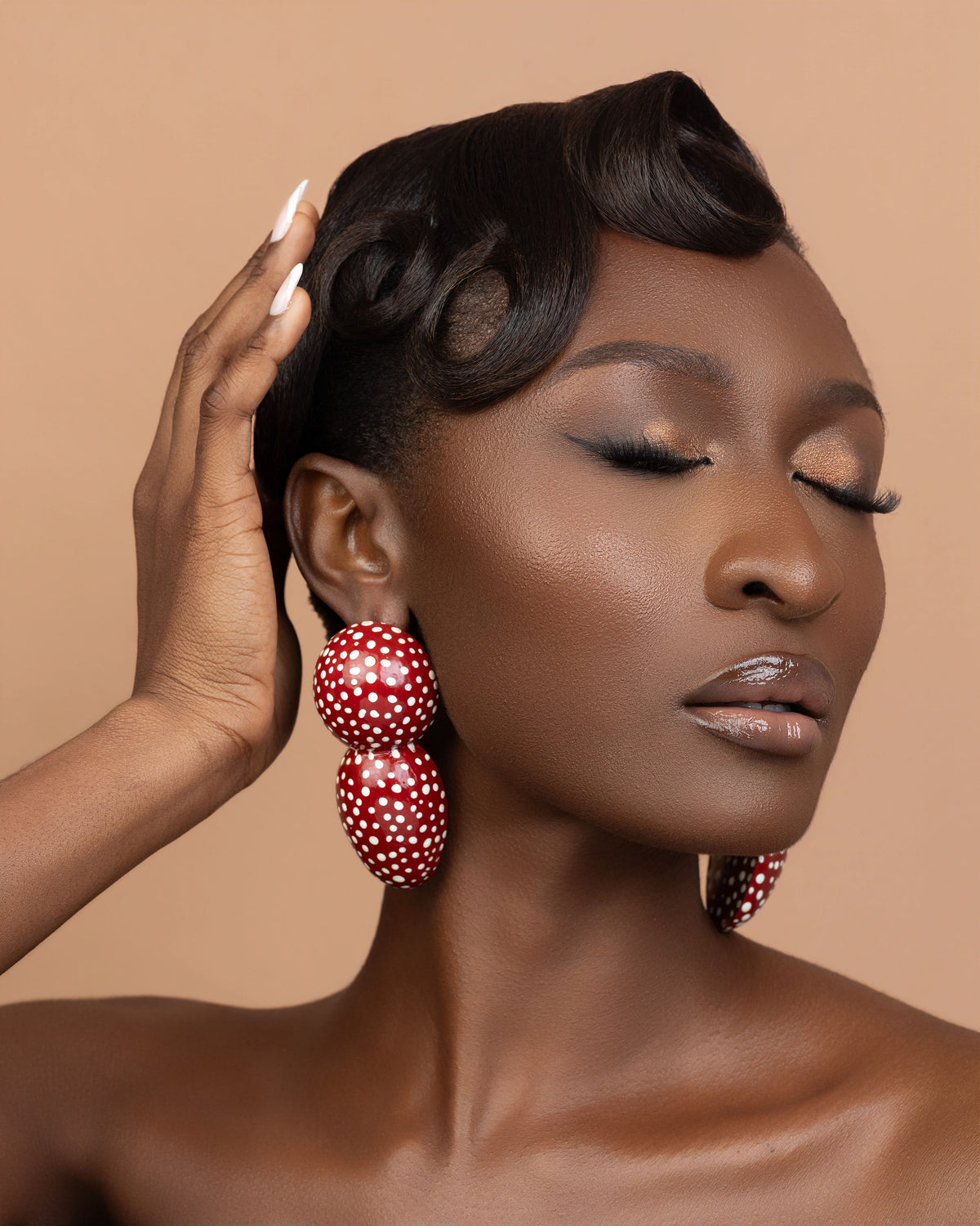 Abena - Red