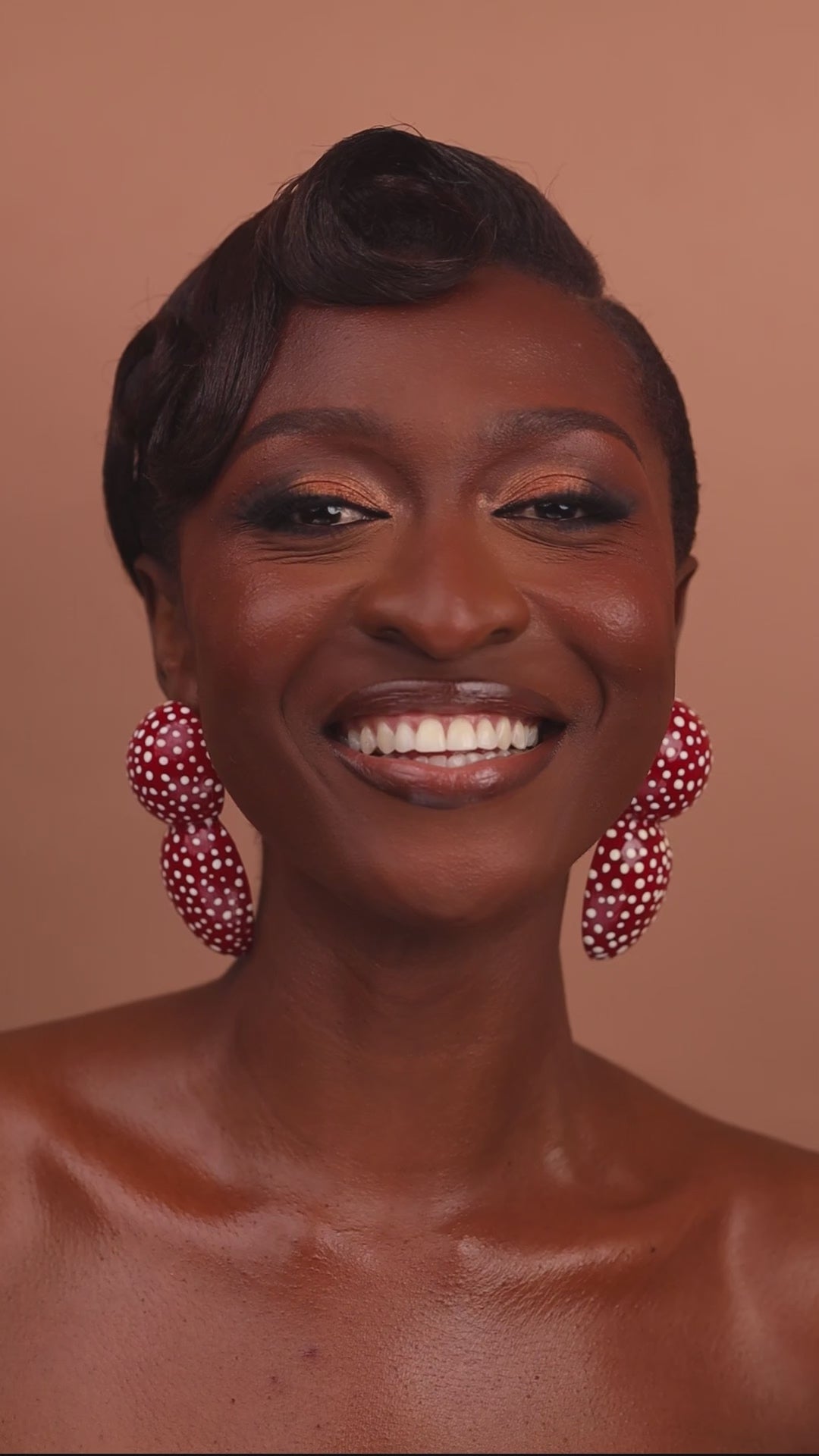 Abena - Red